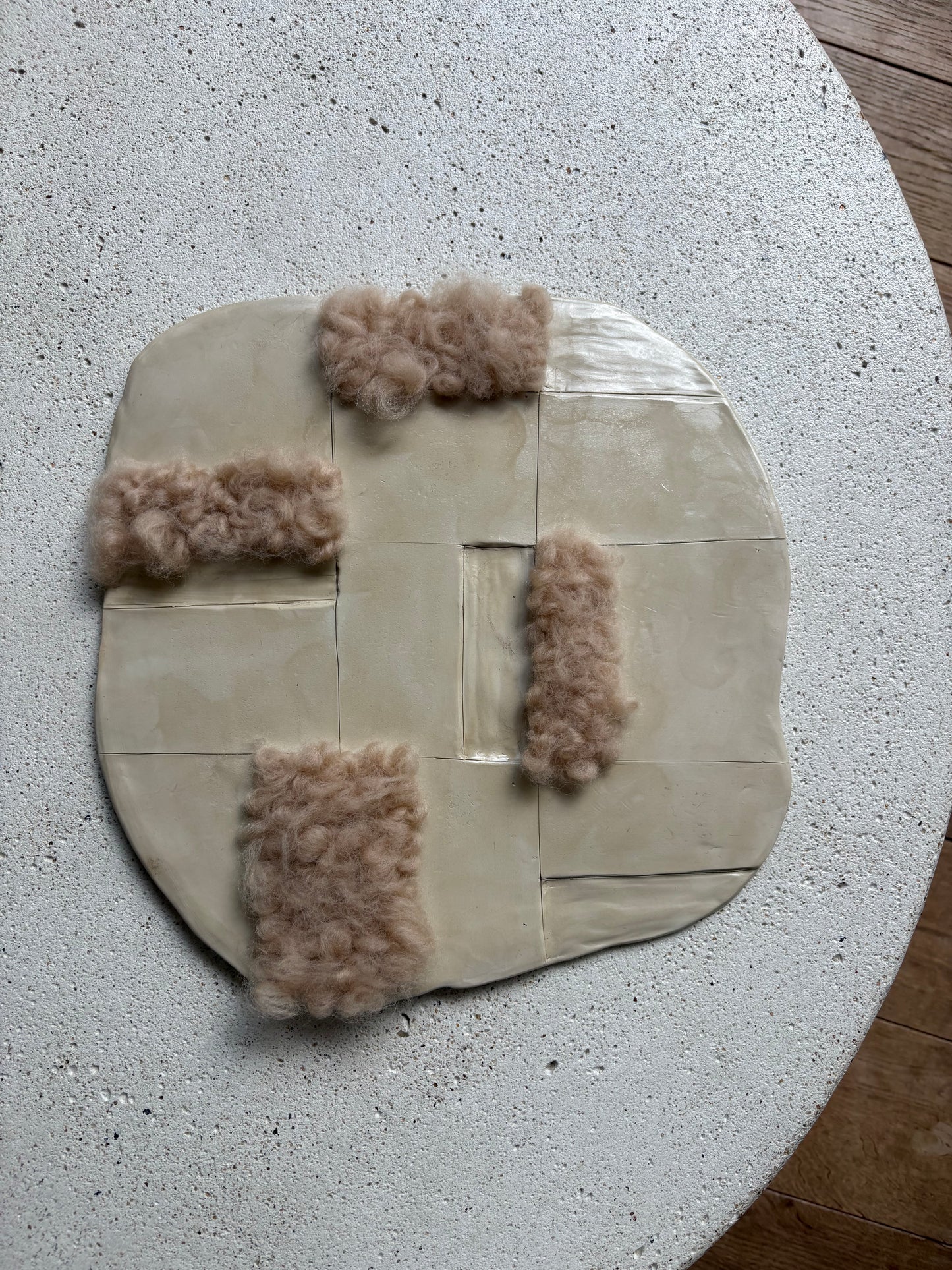 CUBIC . Beige Sculpté