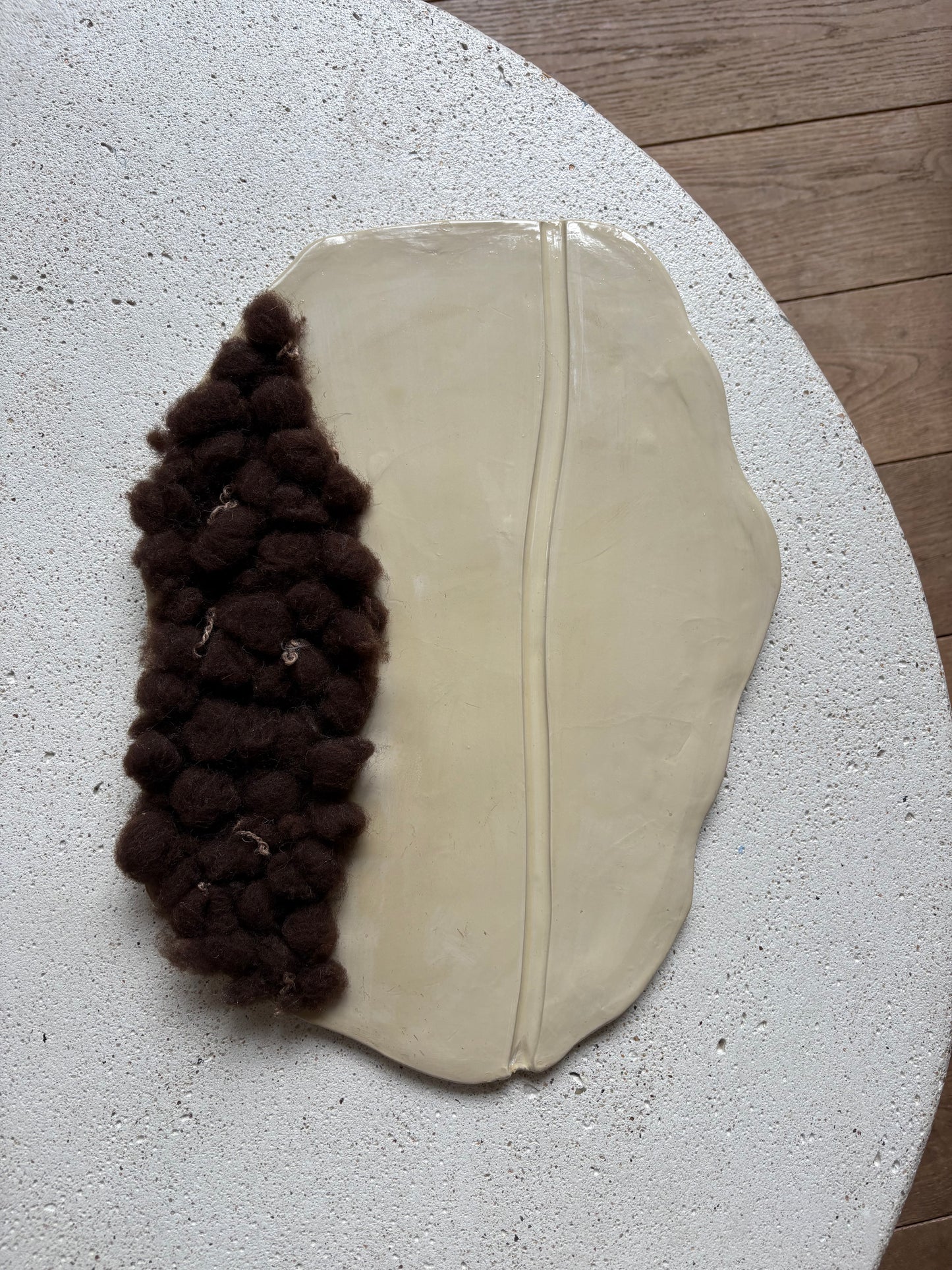 ORGANIC . L . Beige sculpté